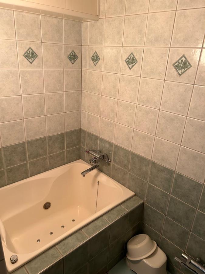 Akaikutsu - Adult Only Love hotel Yokohama (Kanagawa)